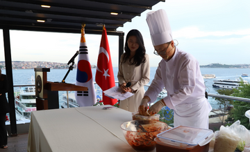 BAU’da Türk ve Kore Mutfağı Tanıtıldı